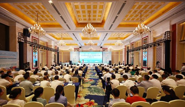 甘川兩省中醫藥產業招商引資暨產品推介會在蓉舉行